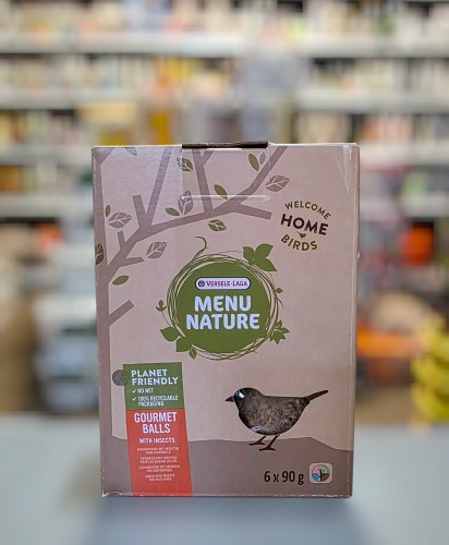 Przejdź do produktu VERSELE LAGA Kule tłuszczowe dla ptaków z insektami, bez siatki  540 g - opakowanie 6 szt.